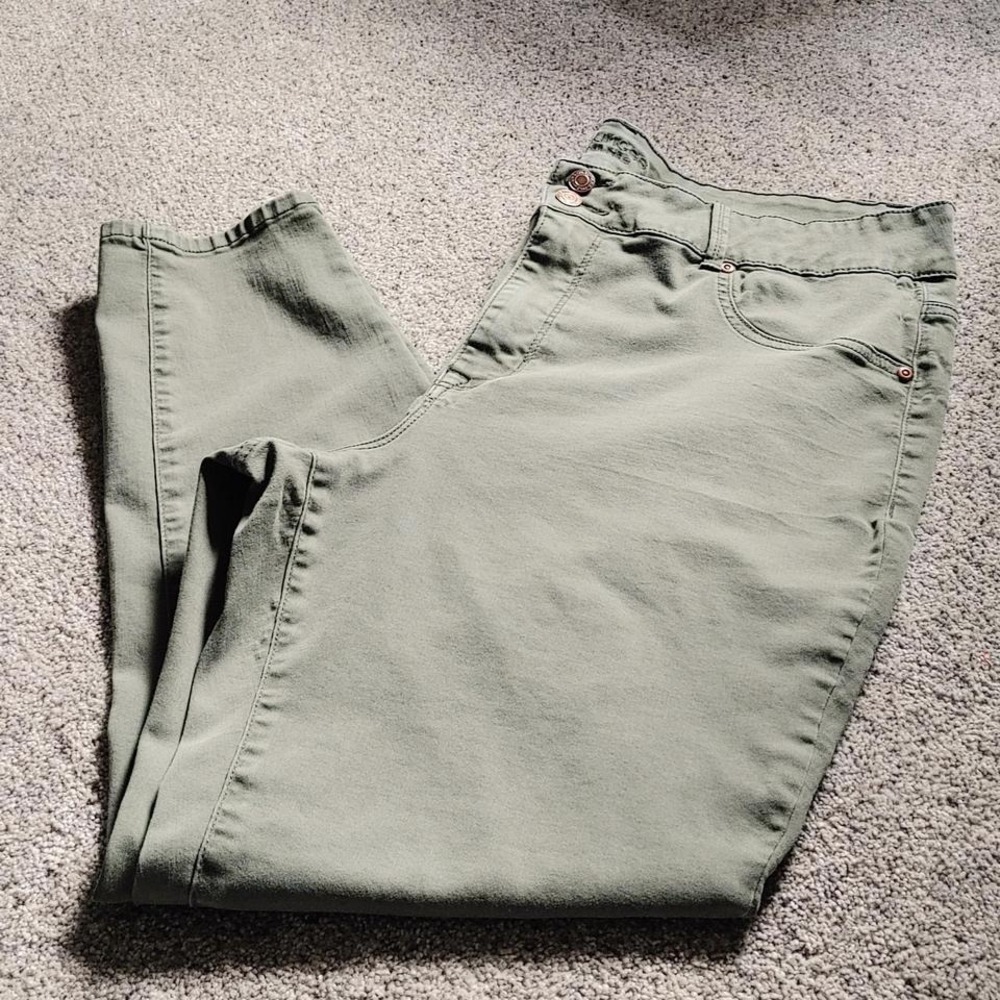 Maurice's high rise leggings size 20